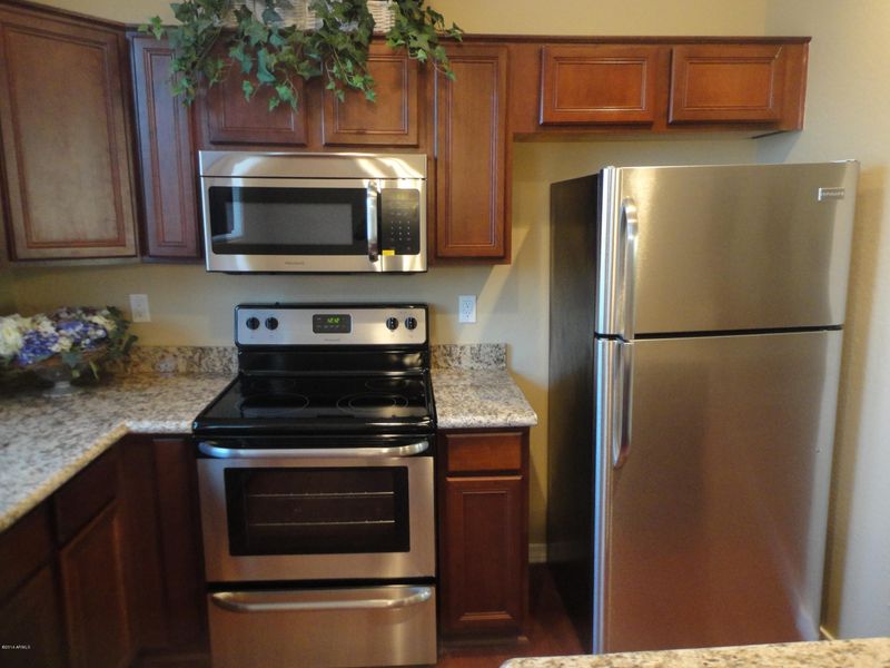 123 W Beth Dr, Phoenix, AZ 85041