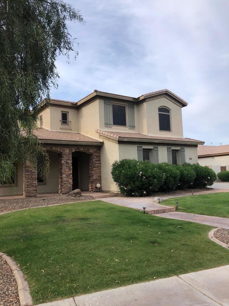 1230 E Flamingo Dr, Gilbert, AZ 85297