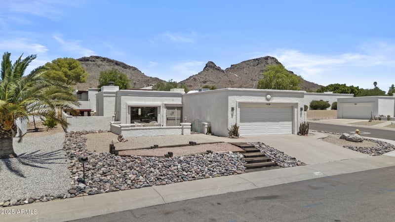 1230 Rowlands Ln, Phoenix, AZ 85022