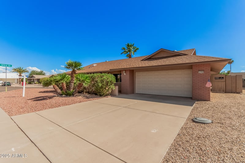 12303 Coronet Dr, Sun City West, AZ 85375