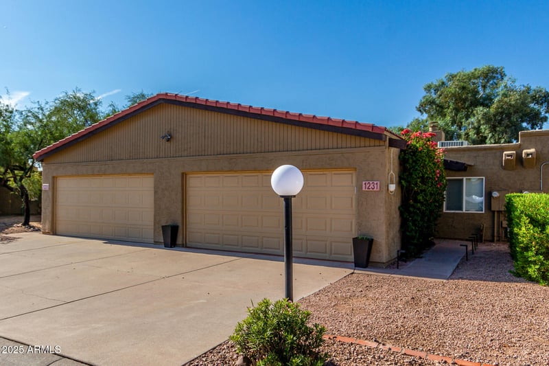 1231 Bluebell Ln, Tempe, AZ 85288