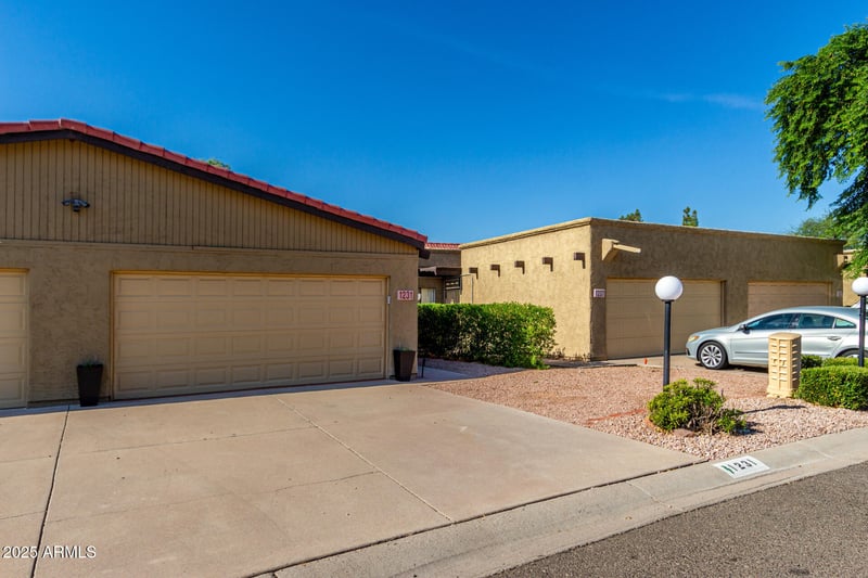 1231 Bluebell Ln, Tempe, AZ 85288
