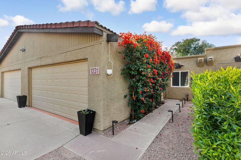 1231 E Bluebell Ln, Tempe, AZ 85288