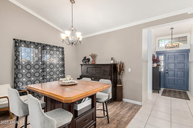 1231 Sandman Dr, Gilbert, AZ 85233