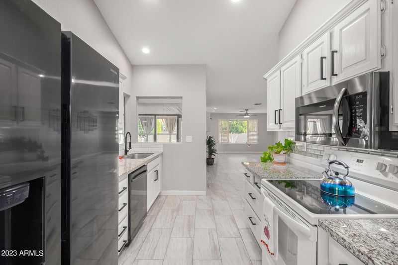 12311 Tigerseye Dr, Sun City West, AZ 85375