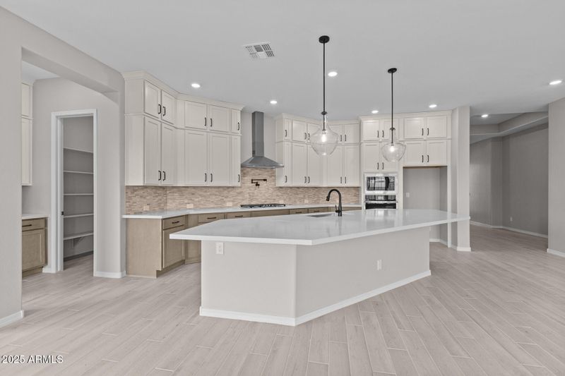 12315 W Parkway Ln, Avondale, AZ 85323