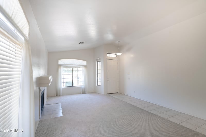 12316 58th Dr, Glendale, AZ 85304