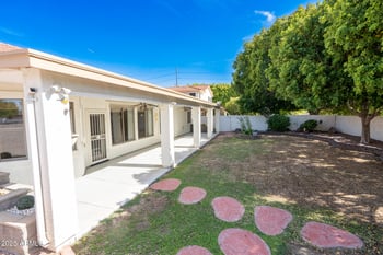 12316 58th Dr, Glendale, AZ 85304