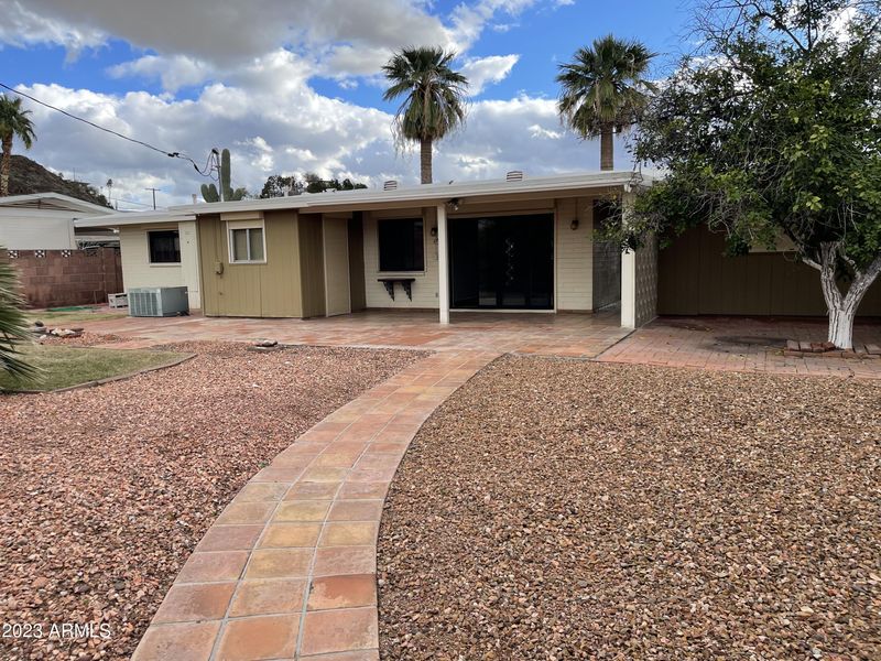 1232 E Orchid Ln, Phoenix, AZ 85020