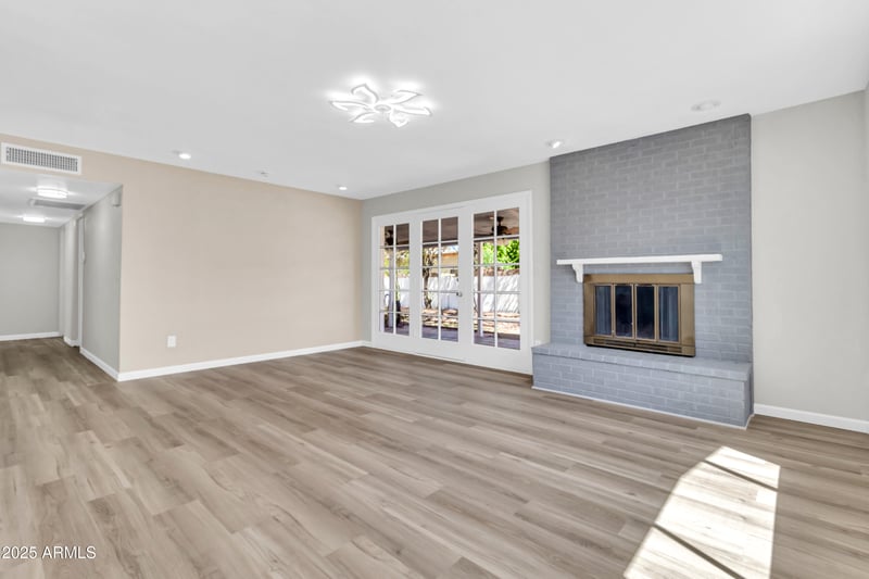 1232 Mclellan Rd, Mesa, AZ 85203