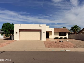 12322 Foxfire Dr, Sun City West, AZ 85375