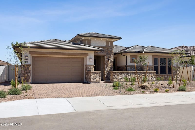 12324 Parkway Ln, Avondale, AZ 85323