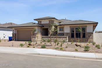 12324 Parkway Ln, Avondale, AZ 85323