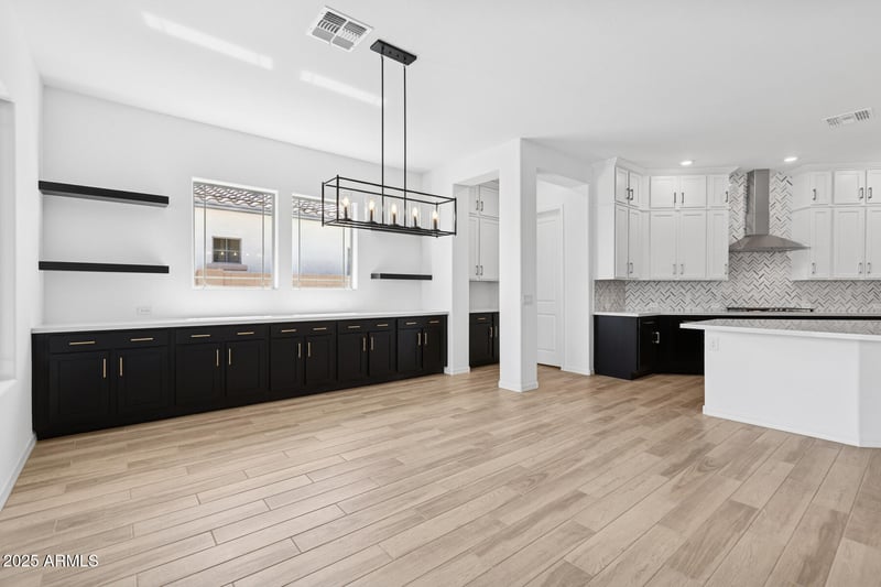 12324 Parkway Ln, Avondale, AZ 85323