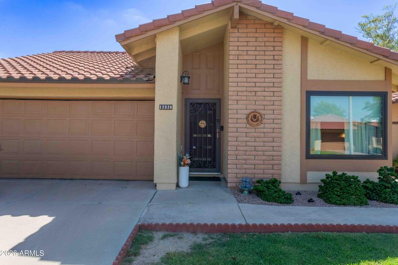 12326 S Shoshoni Dr, Phoenix, AZ 85044