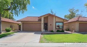 12326 S Shoshoni Dr, Phoenix, AZ 85044