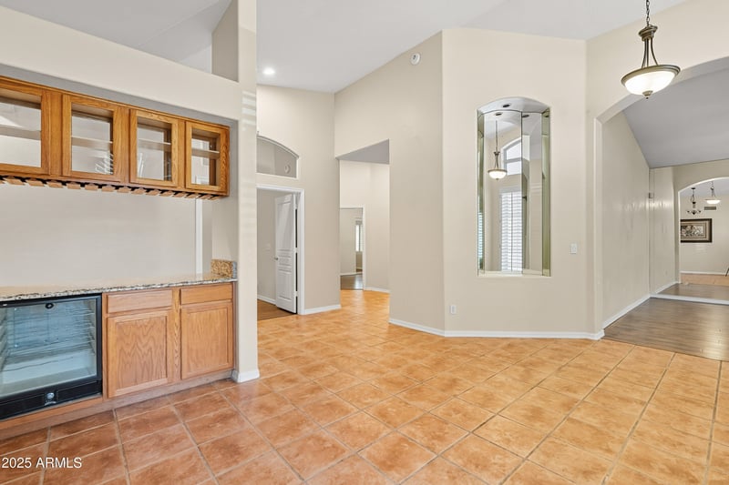 12327 57th Dr, Glendale, AZ 85304