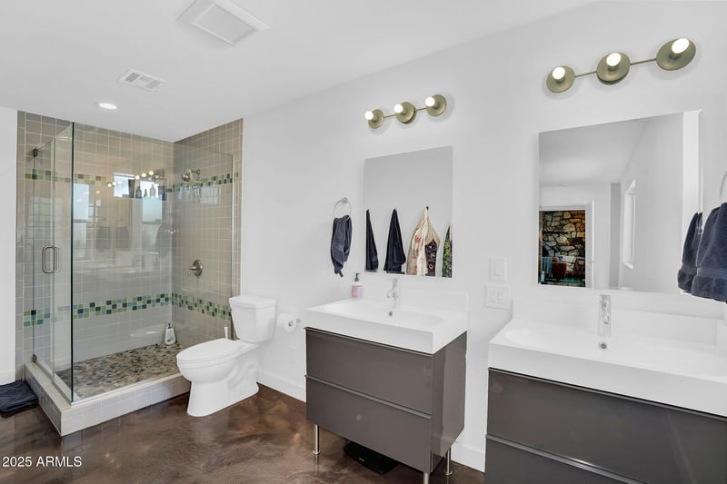 1233 Desert Cove Ave, Phoenix, AZ 85020