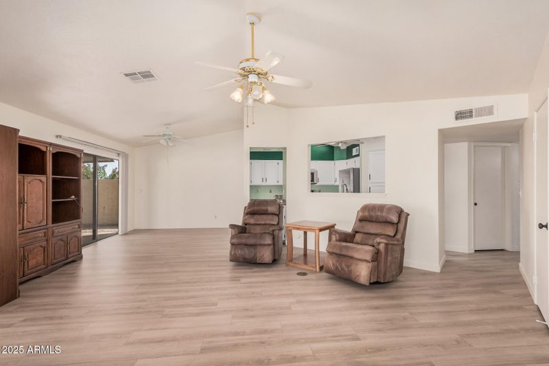 12333 S Shoshoni Dr, Phoenix, AZ 85044