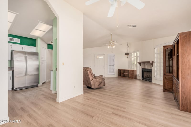 12333 Shoshoni Dr, Phoenix, AZ 85044