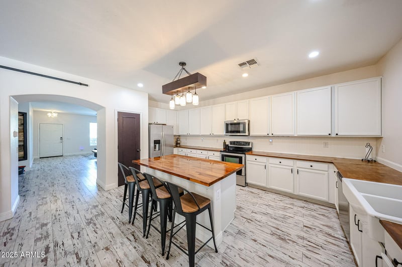 12339 Hazelwood St, Avondale, AZ 85392