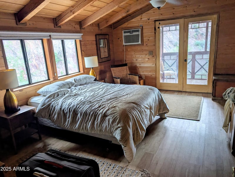 1234 Champie Rd, Morristown, AZ 85342