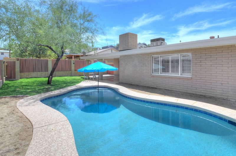 1234 E Echo Ln, Phoenix, AZ 85020