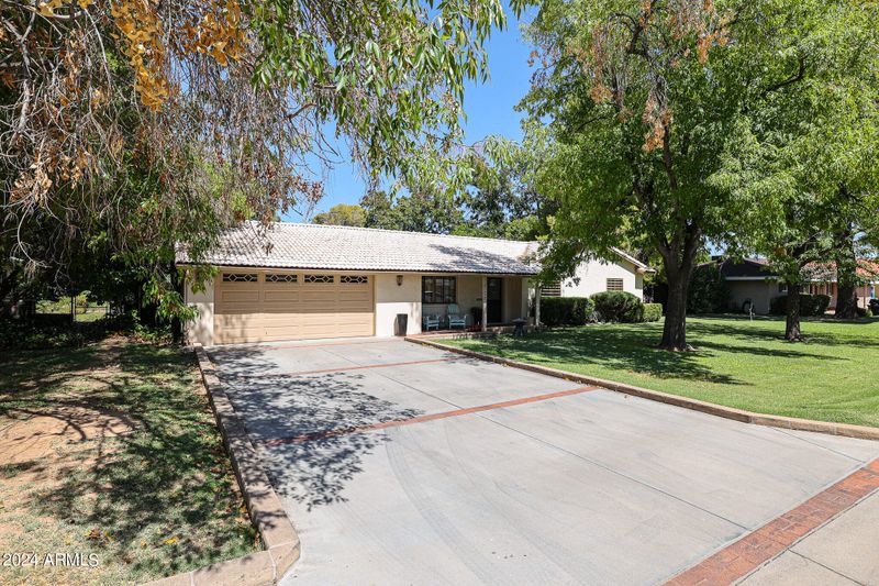 1234 W Solano Dr, Phoenix, AZ 85013