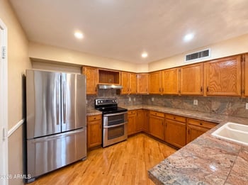 12346 Shoshoni Dr, Phoenix, AZ 85044