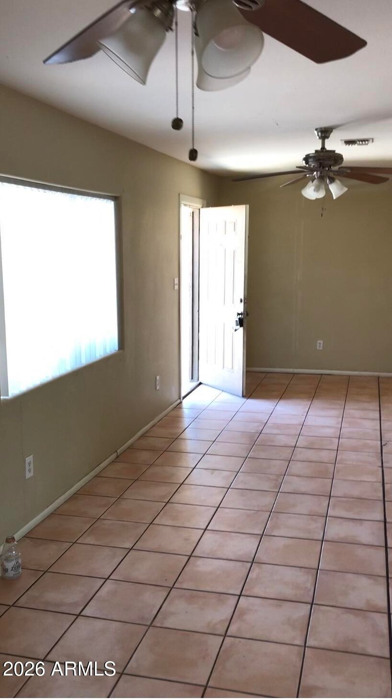 1235 Wood St, Phoenix, AZ 85040