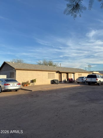 1235 Wood St, Phoenix, AZ 85040