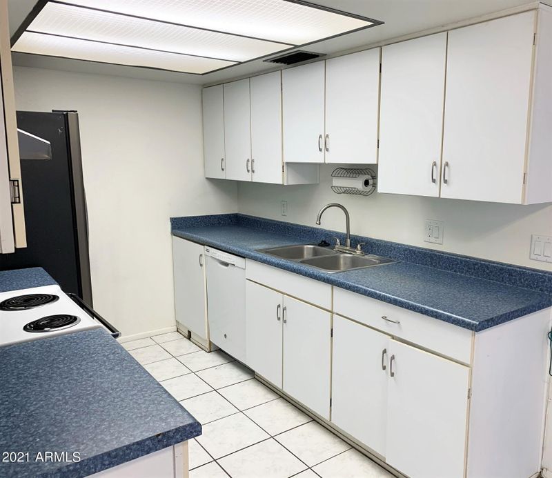 1235 N 84th Pl, Scottsdale, AZ 85257