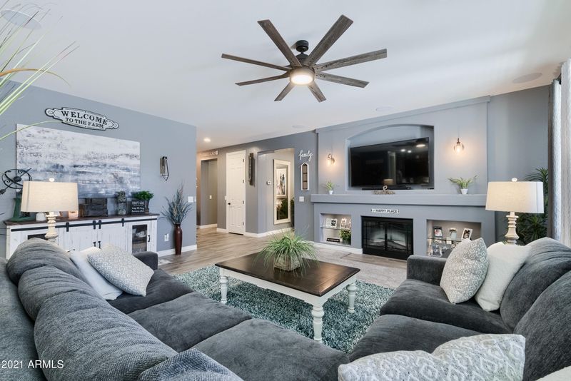 1235 W Plane Tree Ave, San Tan Valley, AZ 85140