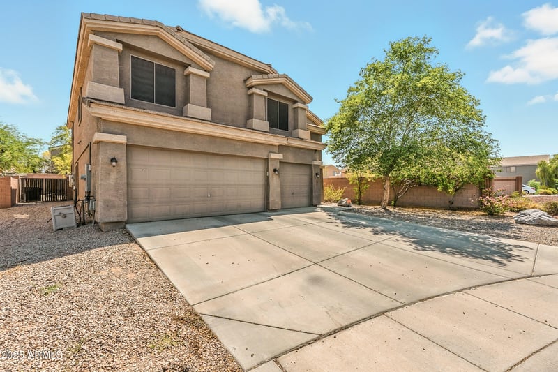 12355 Hazelwood St, Avondale, AZ 85392