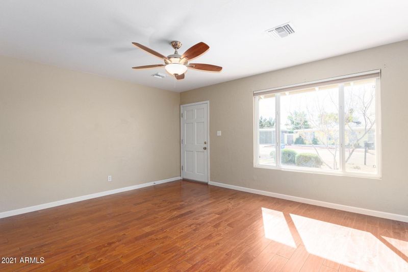 1236 E Wagon Wheel Dr, Phoenix, AZ 85020