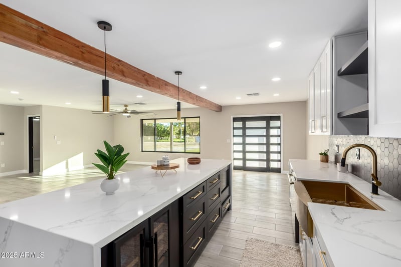 1236 Mclellan Blvd, Phoenix, AZ 85014