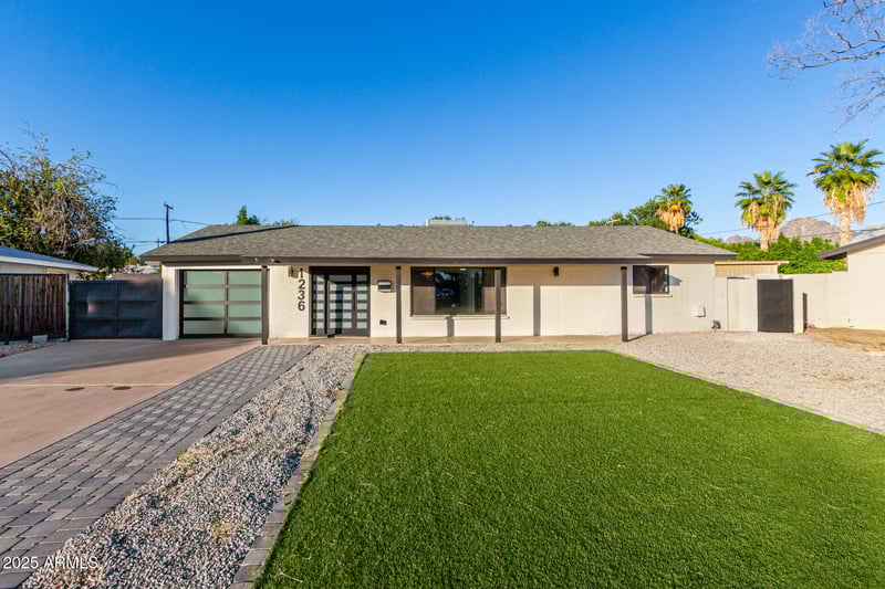 1236 Mclellan Blvd, Phoenix, AZ 85014