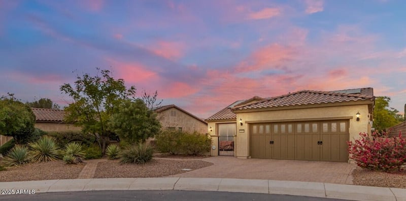 12368 Running Deer Trl, Peoria, AZ 85383