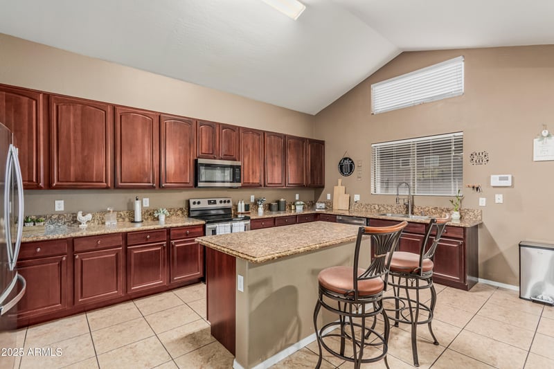12376 Hazelwood St, Avondale, AZ 85392