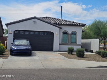 12377 Glenn Dr, Glendale, AZ 85307