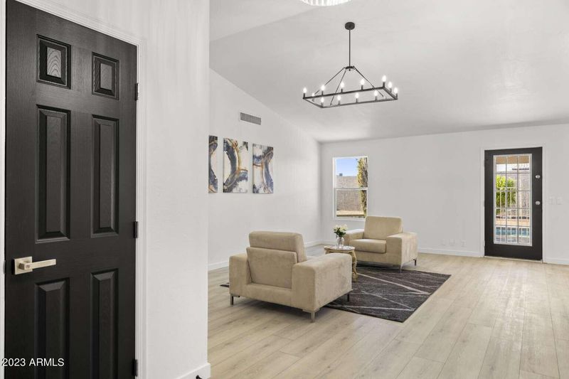 1238 E Morrow Dr, Phoenix, AZ 85024