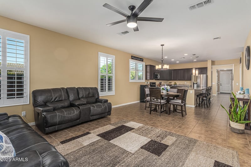 12380 144th Dr, Surprise, AZ 85379