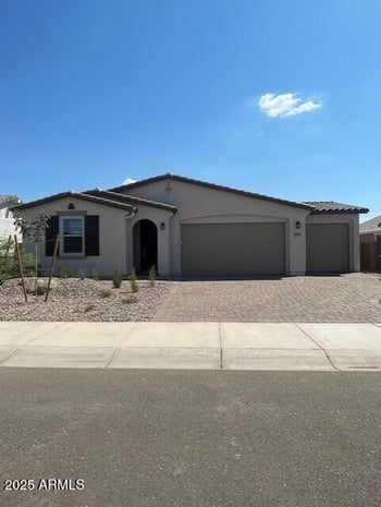 12381 Parkway Ln, Avondale, AZ 85323