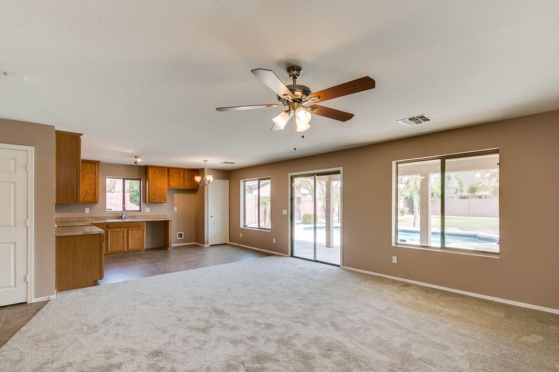 12384 W Devonshire Ave, Avondale, AZ 85392