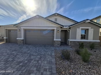 12385 Parkway Ln, Avondale, AZ 85323