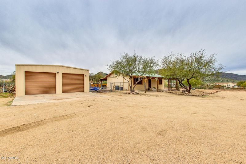1239 E Circle Mountain Rd, New River, AZ 85087