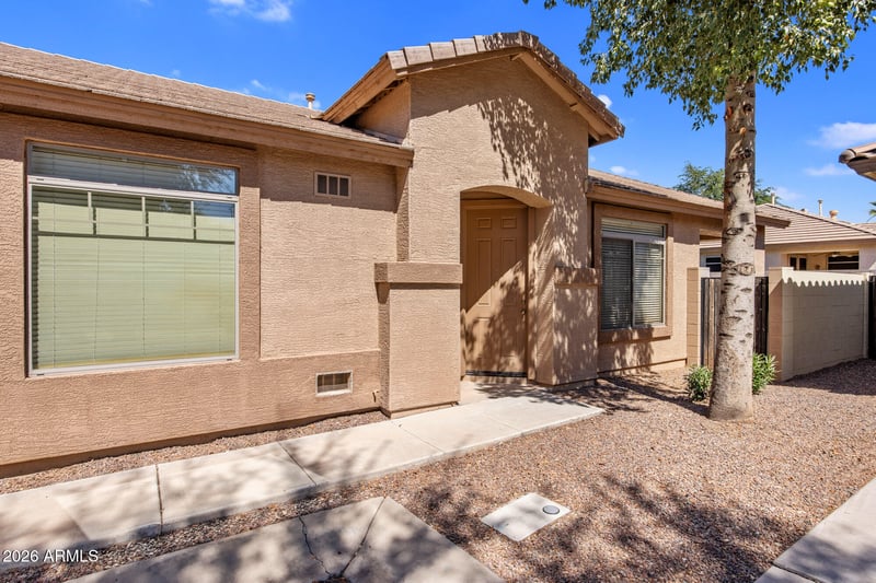 1239 Emmett Dr, Chandler, AZ 85286