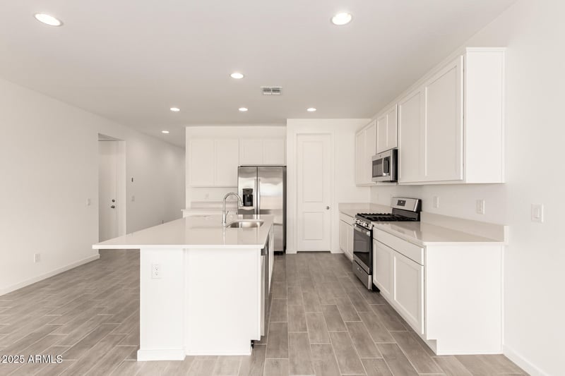 12392 Parkway Ln, Avondale, AZ 85323