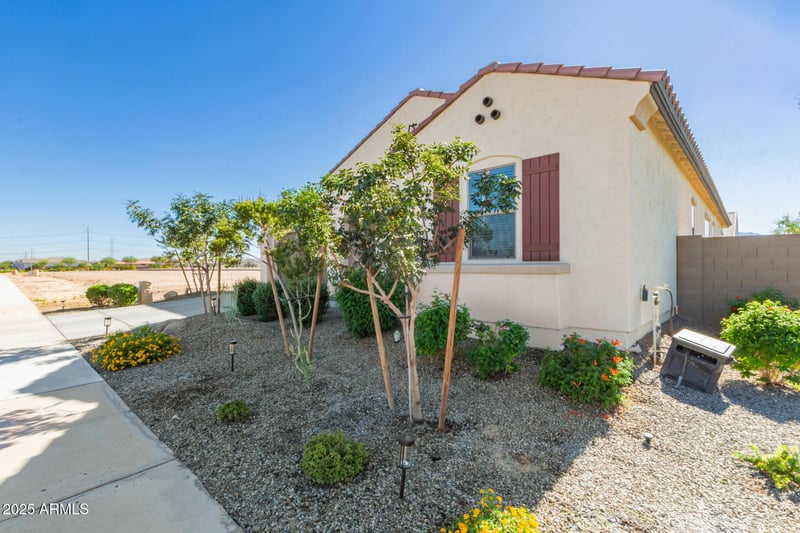 12393 Trumbull Rd, Avondale, AZ 85323