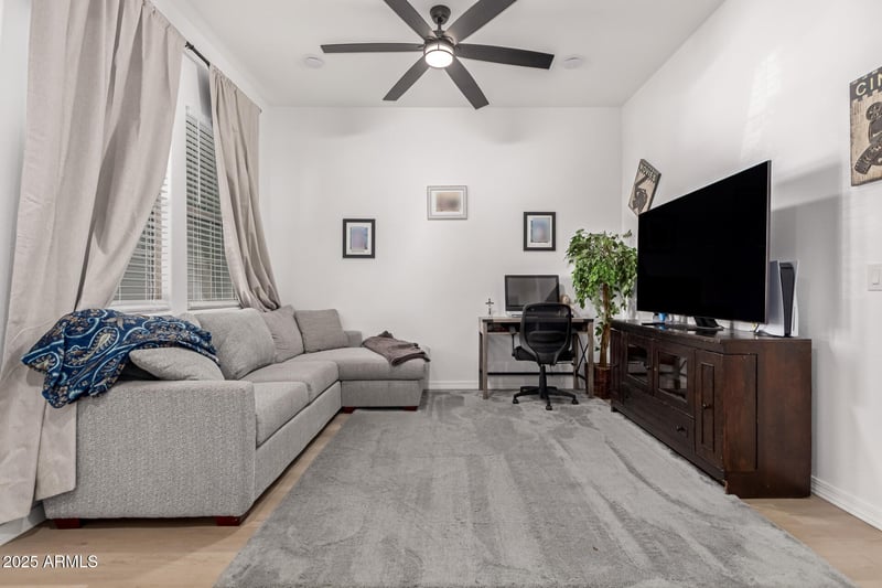 12393 Trumbull Rd, Avondale, AZ 85323